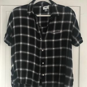 T-shirt Old Navy Button-up